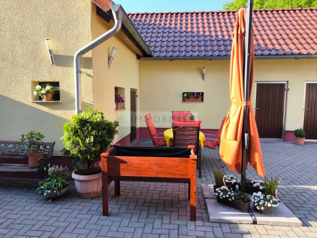 Haus in 39393 Hötensleben: Mehrfamilienhaus in Hötensleben zu verkaufen.