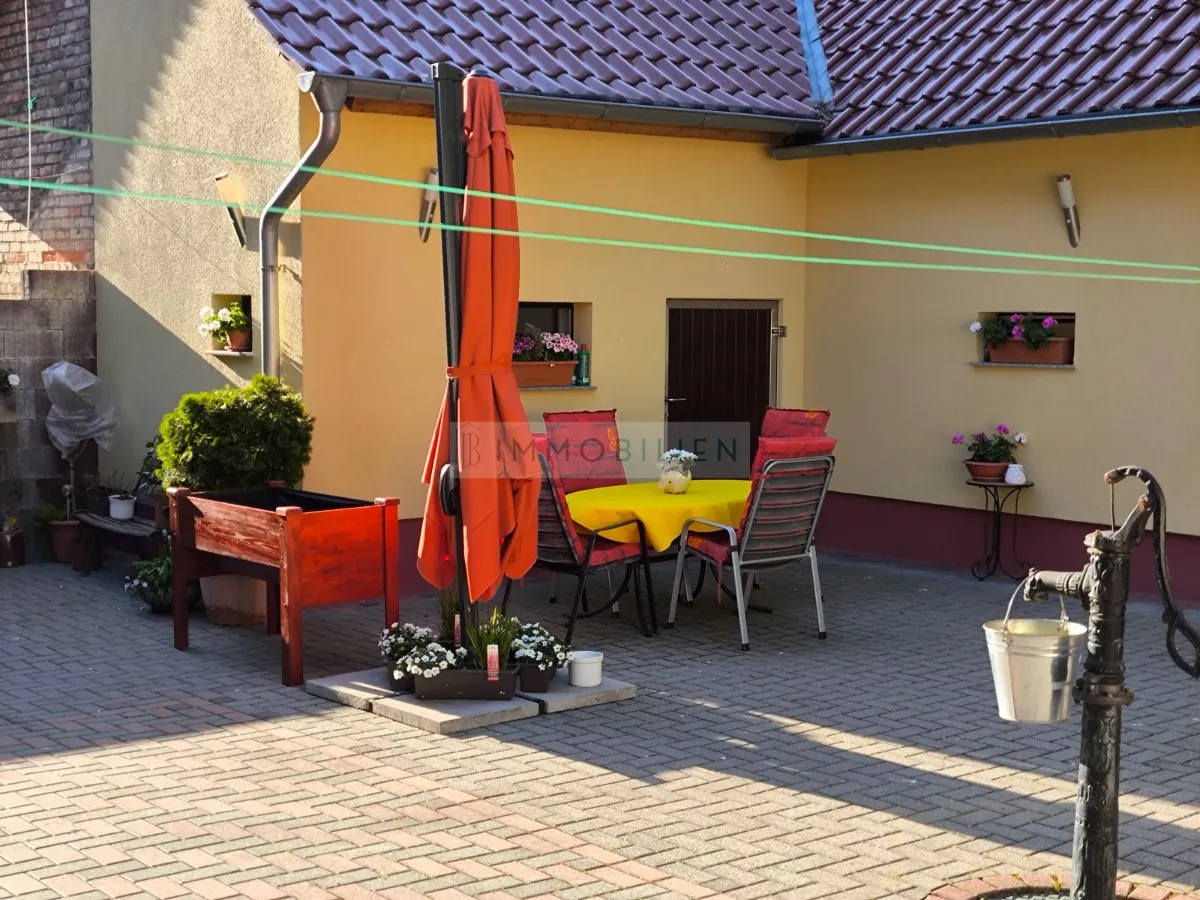 Haus in 39393 Hötensleben: Mehrfamilienhaus in Hötensleben zu verkaufen.