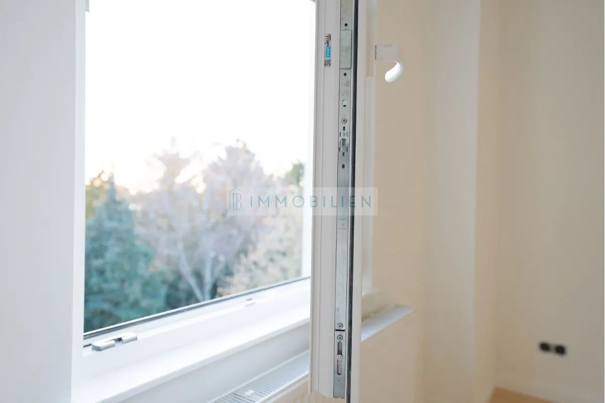 Wohnung in 12307 Berlin: Kernsanierte 4 Zimmerwohnung in Berlin-Lichtenrade zu verkaufen!