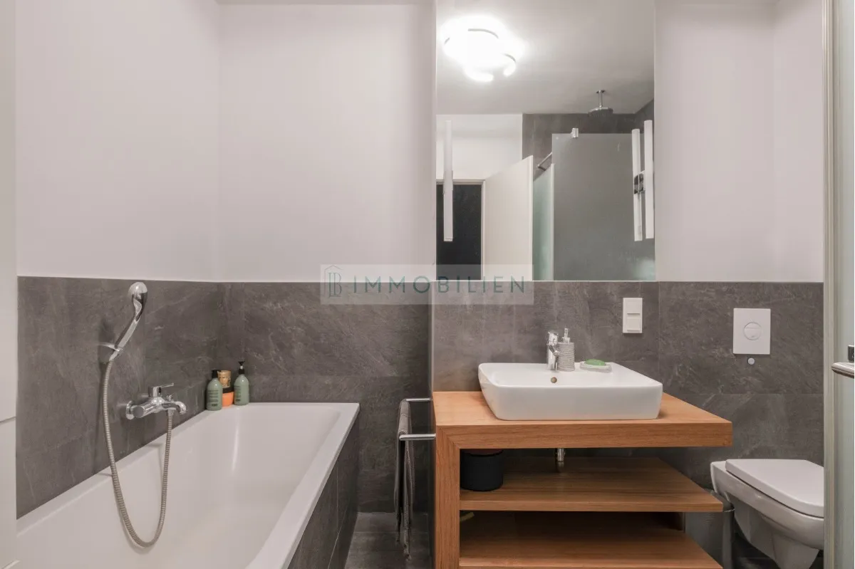 Wohnung in 10179 Berlin: Idyllische Maisionettewohnung in Top-Lage zu verkaufen!