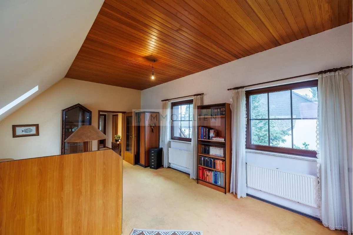 Haus in 13503 Berlin: Einfamilienhaus in Berlin zu verkaufen.