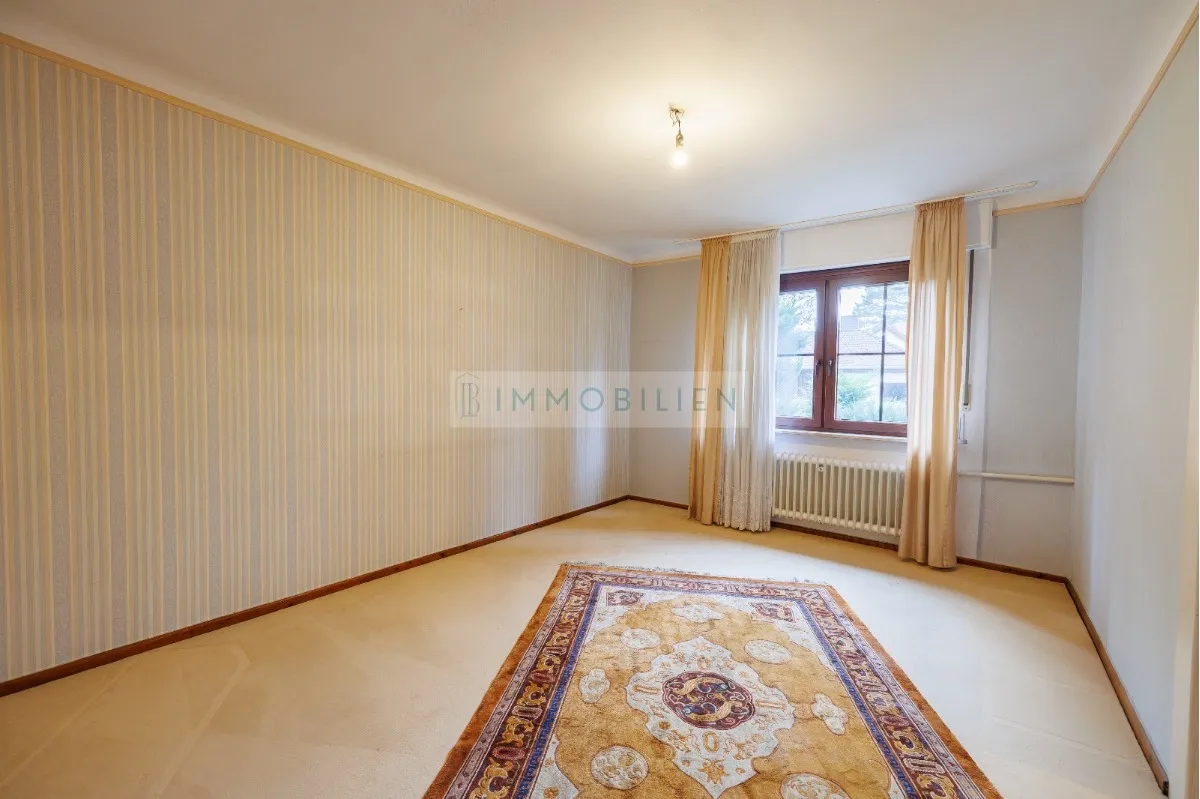 Haus in 13503 Berlin: Einfamilienhaus in Berlin zu verkaufen.