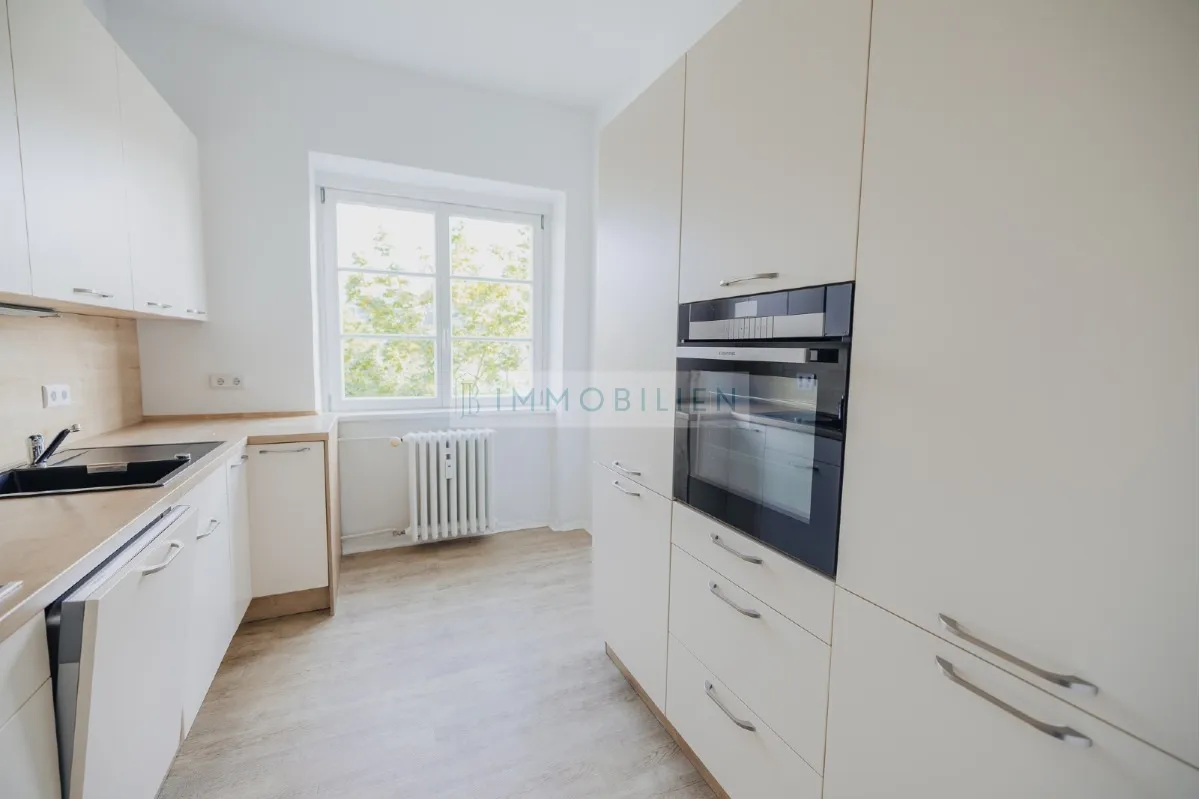 Wohnung in 14197 Berlin: Etagenwohnung in Berlin zu verkaufen.