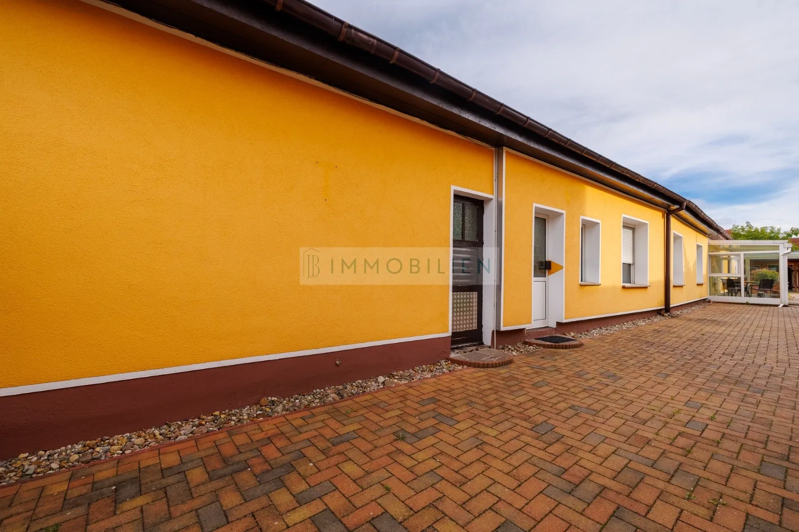 Haus in 14943 Luckenwalde: Bungalow in Luckenwalde zu verkaufen. – JB_--82 (Bild 2)